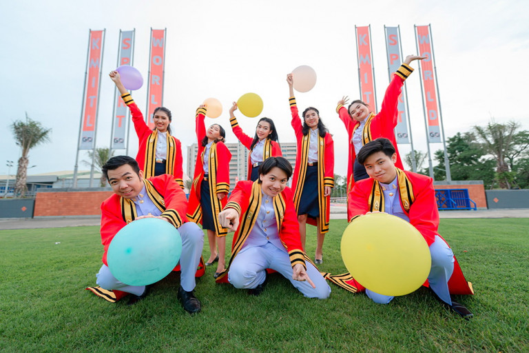 ปริญญาบัตร63_1