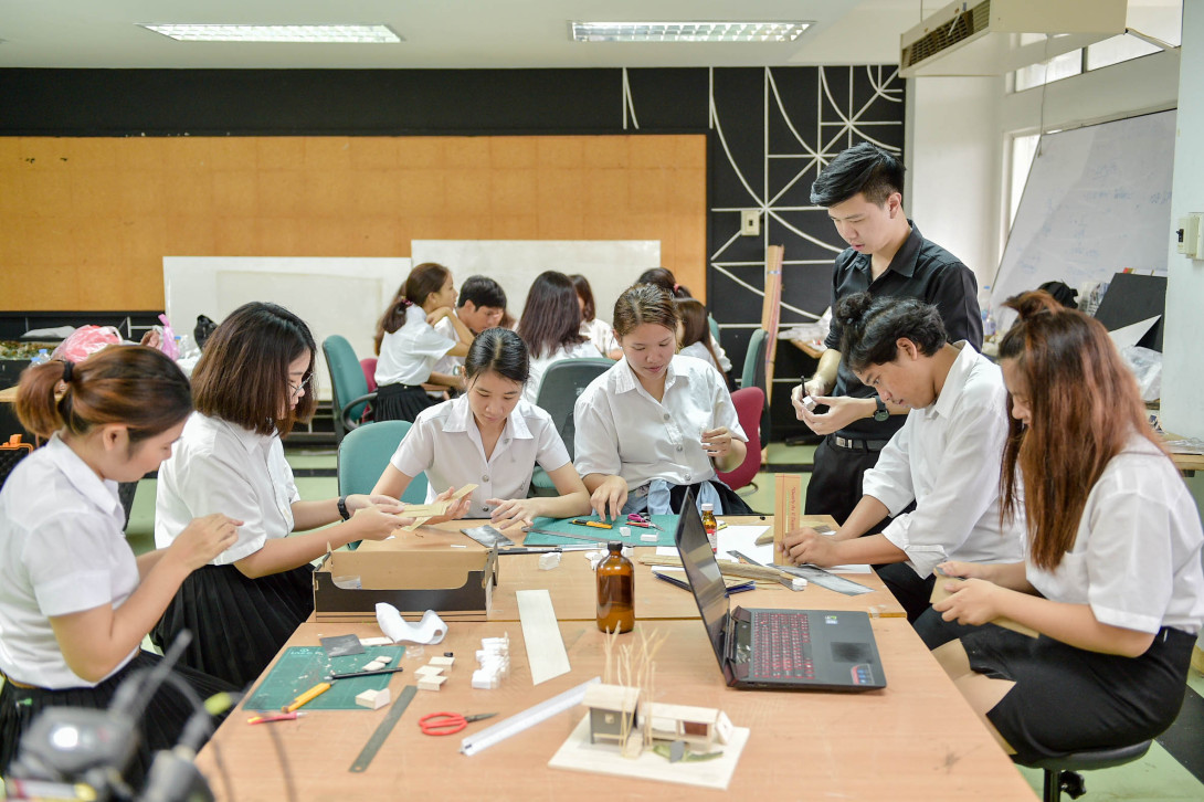 BOY_2783_0.jpg KMITL